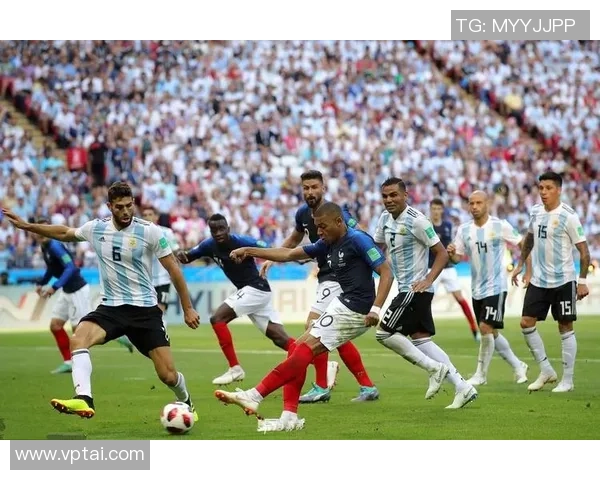 俄罗斯足球球员数量与实力分析探讨其在国际赛场的表现与影响