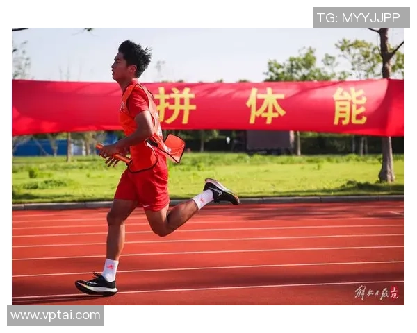 聚焦澳门男足球星成长之路与拼搏精神展现 聚焦澳门男足球星成长之路与拼搏精神展现